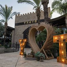 למה שווה להתחתן בטרויה דווקא בקיץ? יצאנו לבדוק
